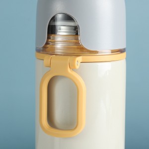 Bouteille d'eau thermos isolée sous vide en acier inoxydable à double paroi de 500 ml