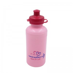 Reusable No BPA Plastic Sports and Fitness Squeeze Pull Top Leak Proof Drink Spout Water Bottles manufacturer