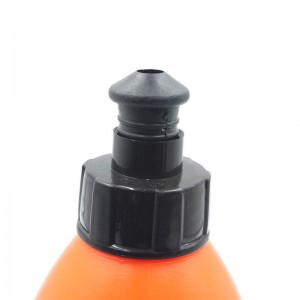 Daugkartinio naudojimo be BPA plastikiniai sporto ir kūno rengybos išspaudžiami ištraukiami viršaus nepralaidūs gėrimų snapeliai vandens buteliai BPA nemokamai, pritaikytas logotipas ir spalva