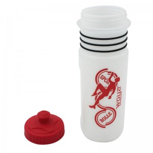 Sports and Fitness Squeeze Pull Top Leak Proof Drink Spout Water Bottle BPA Free logo yang disesuaikan