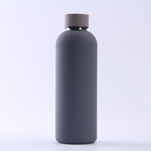 Нови прилагодени производи Шише за вода со двојна изолација со прилагоден врвен квалитет на Метално шише за вода од нерѓосувачки челик