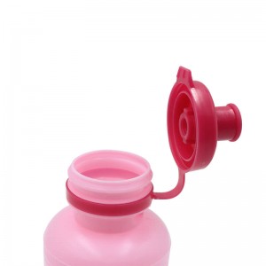 Reusable Tsy misy BPA Plastic Sports and Fitness Squeeze Pull Top Leak Proof Drink Spout mpanamboatra tavoahangy rano