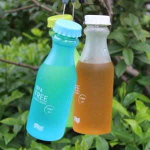 Candy Colors Unbreakable Frosted Leak-proof Plastic kettle 550mL BPA Free Portable Water Bottle for Travel Yoga Running Camping